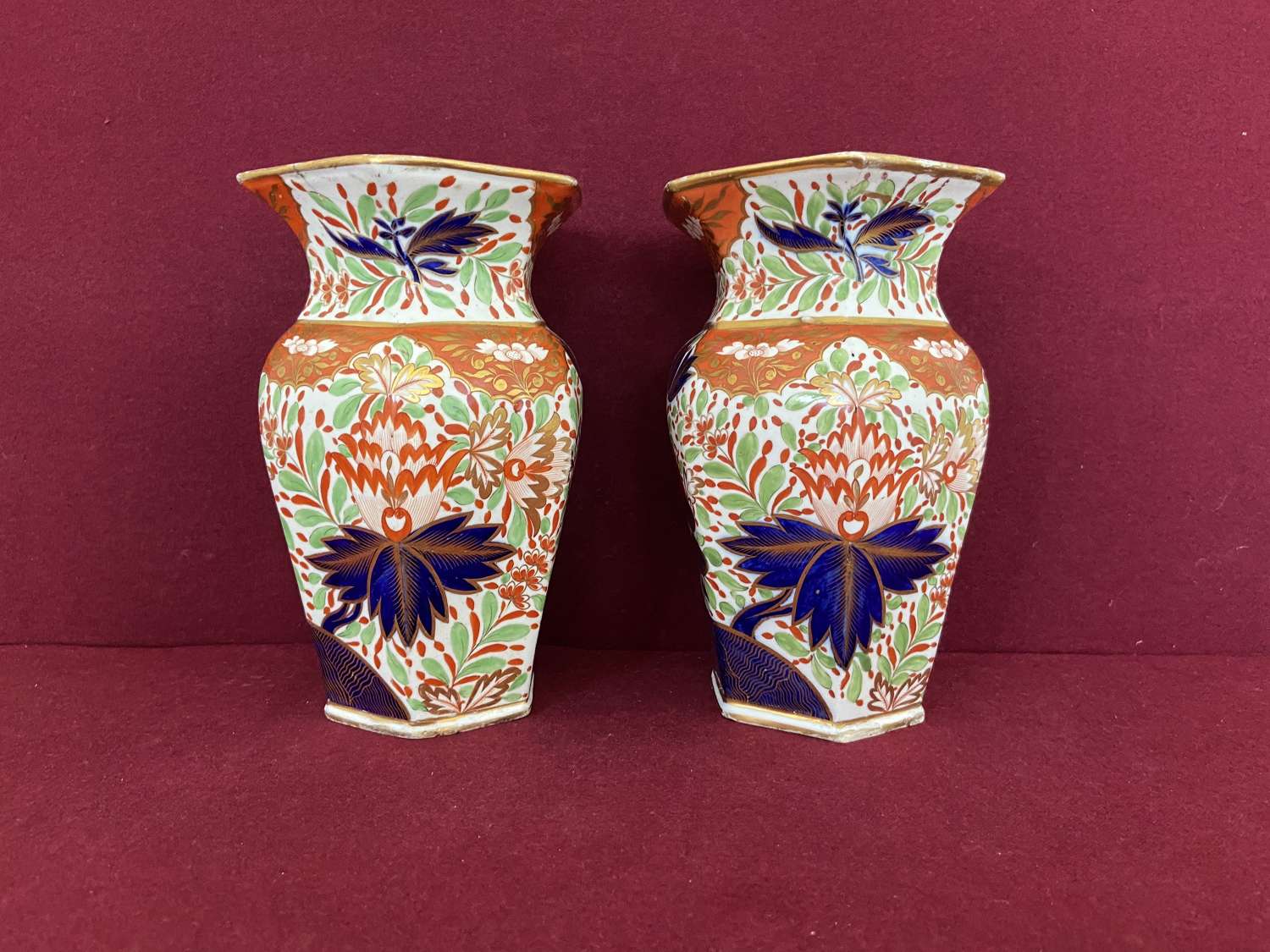 A pair of Chamberlain Worcester hexagonal vases c.1805-15