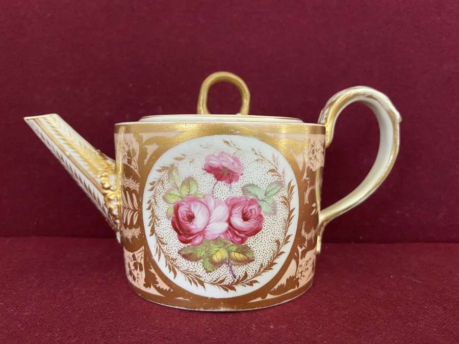A small Derby Teapot c.1800
