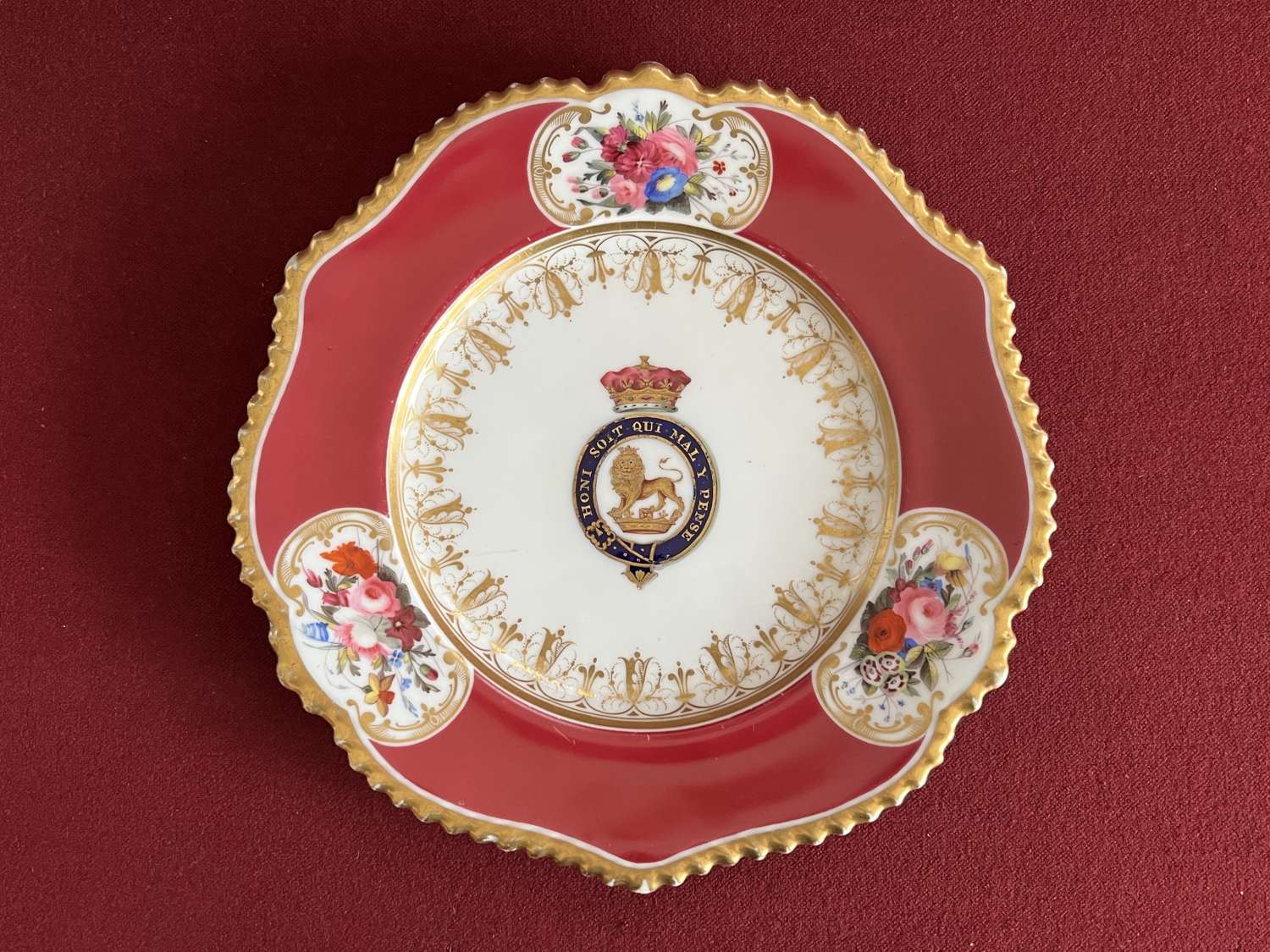 A rare Chamberlain Worcester Royal Porcelain Plate c.1830