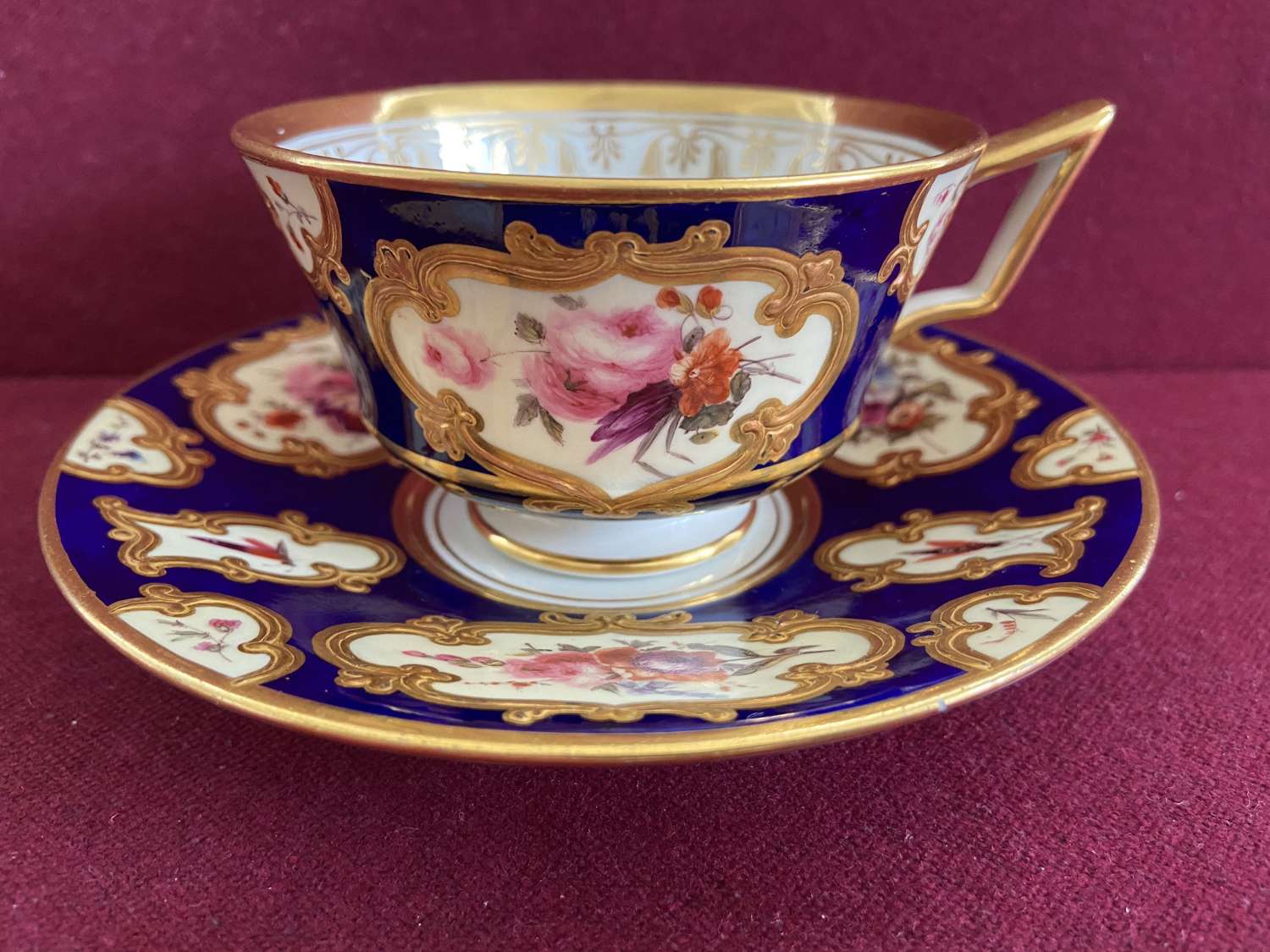 A Flight, Barr & Barr Worcester Porcelain Teacup & Saucer c.1815