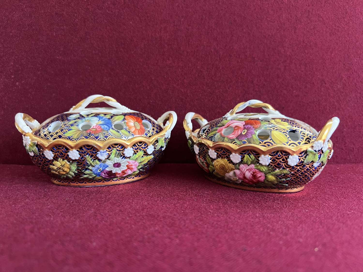 A pair of Spode Violet Pot Pourri baskets c.1815-20 in pattern 1166