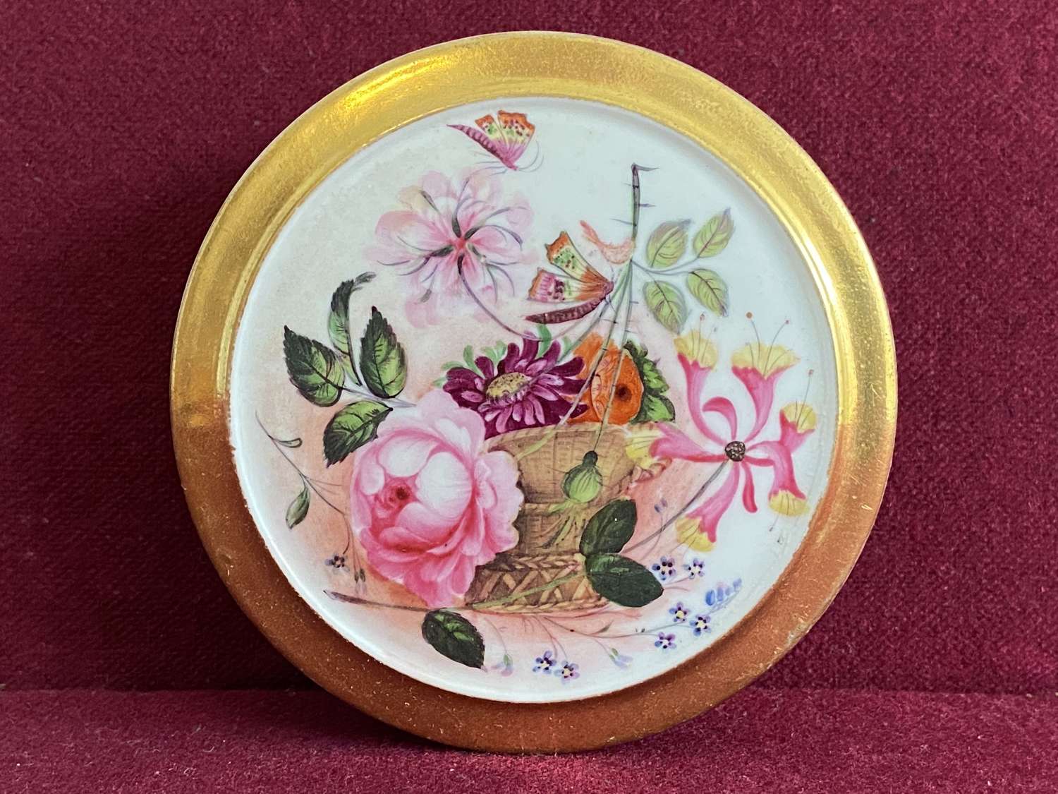 A fine & rare Staffordshire porcelain Screw-top Box c.1820