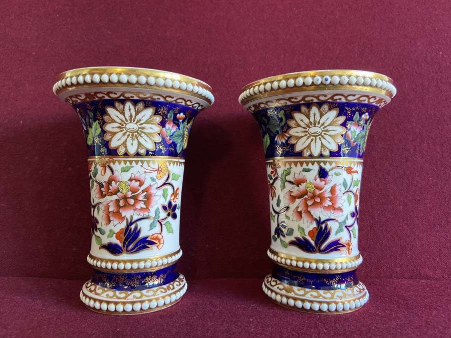 A pair of Spode Beaded Matchpots in pattern 3066 c.1820