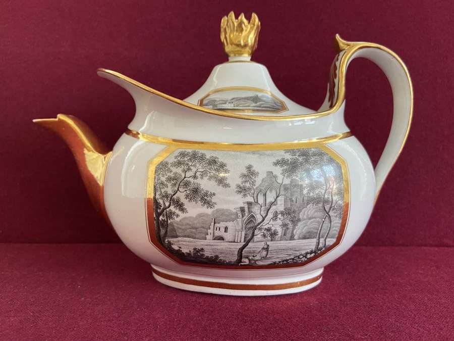 A Barr, Flight & Barr Worcester Porcelain Teapot c.1807-1813