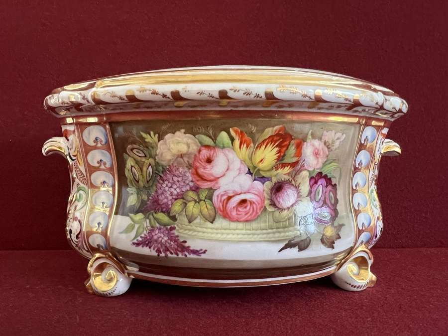 A Derby Porcelain Bough Pot in the manner of Thomas Steel c.1815-1820