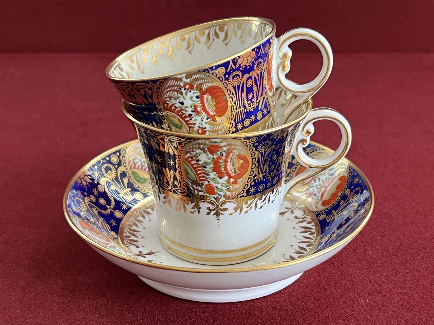 A Chamberlain Worcester Porcelain 'Rich Pattern' Trio c.1815-1819