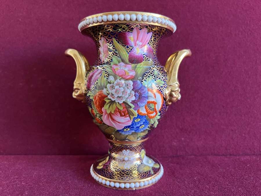 A Spode Porcelain 'New Jar Shape' Vase in pattern 1166 c.1820