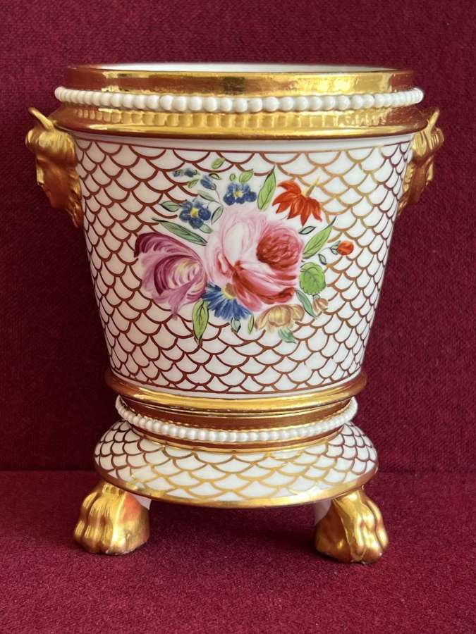 A small Porcelain Cachepot and Stand attributed to Coalport c.1810