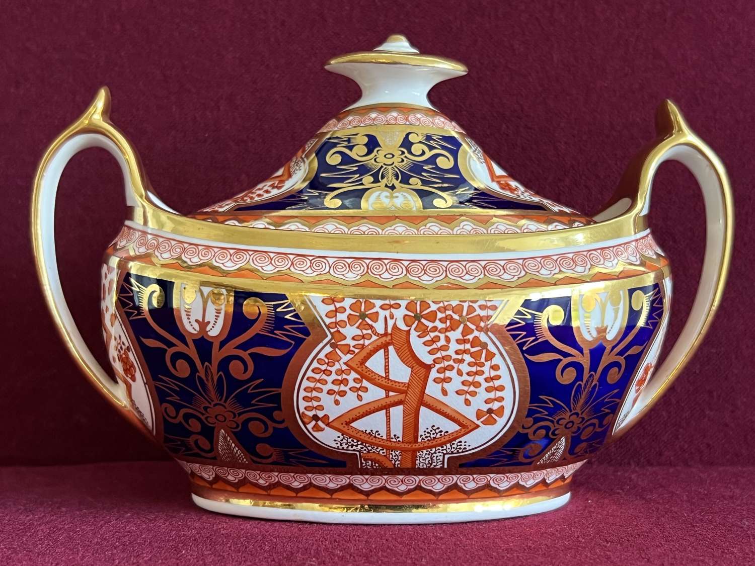 A Spode porcelain Sucrier in pattern 715 the 'Dollar' pattern c.1804