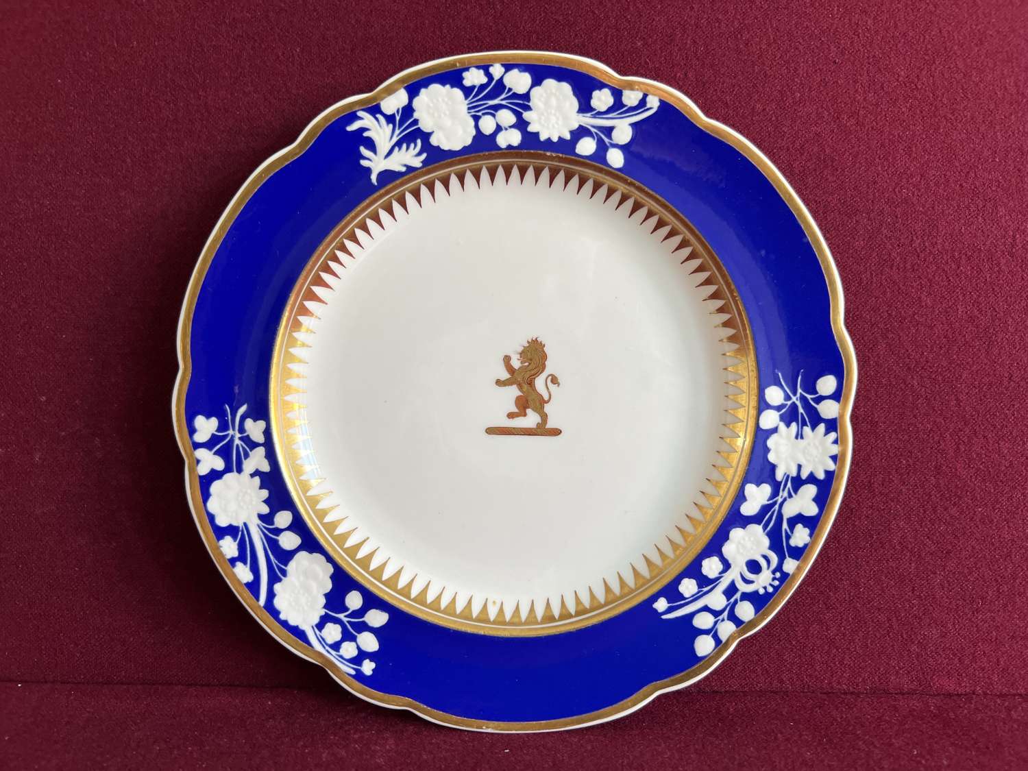 Four Spode Porcelain Armorial Dessert Plates in pattern 3259 c.1820