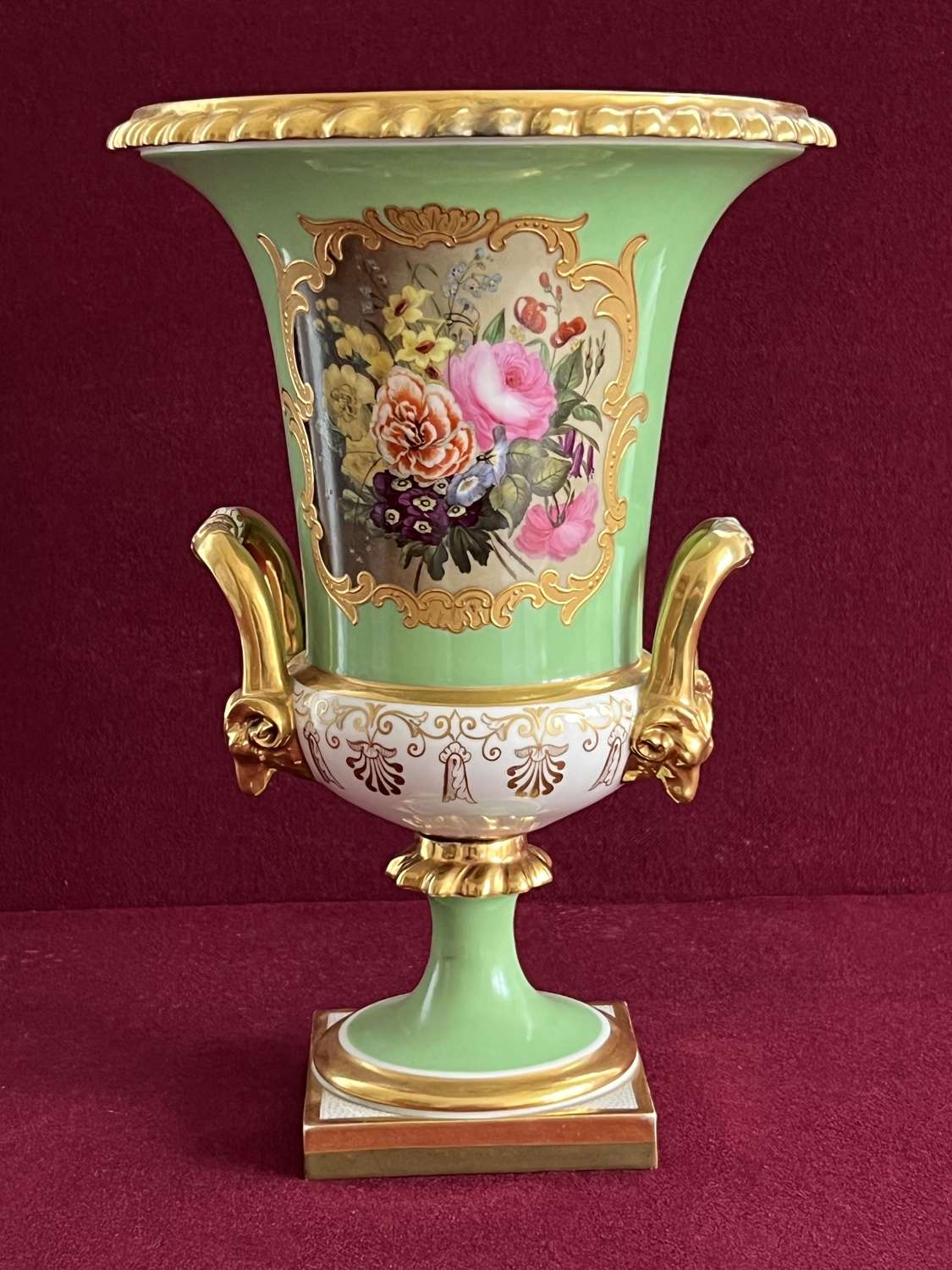 A Flight, Barr & Barr Worcester Porcelain Campana shape Vase c.1825