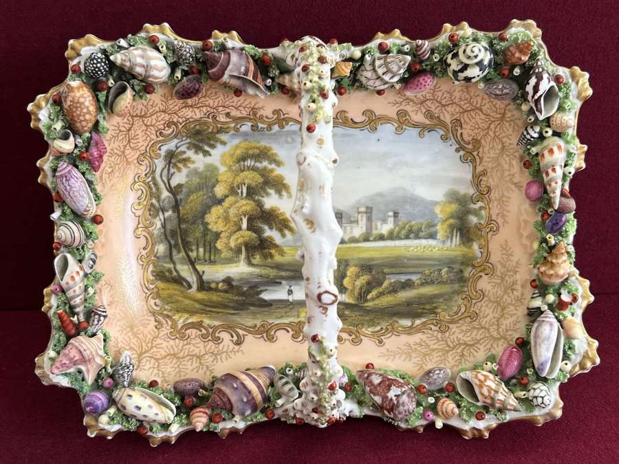 A Chamberlain Worcester porcelain shell encrusted basket c.1840