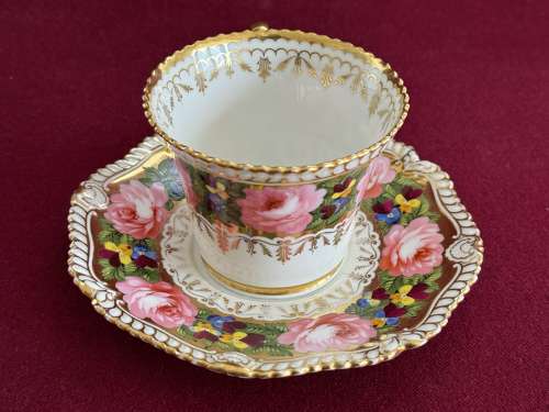 A Chamberlain Worcester Porcelain Trio pattern 924 c.1816