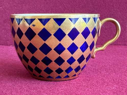 A rare Spode Porcelain Teacup & Saucer in pattern 775 c.1805