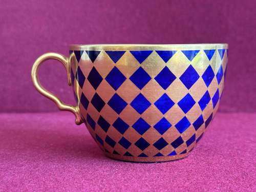 A rare Spode Porcelain Teacup & Saucer in pattern 775 c.1805