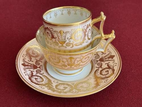 A Flight, Barr & Barr Worcester Porcelain Trio c.1815-1820