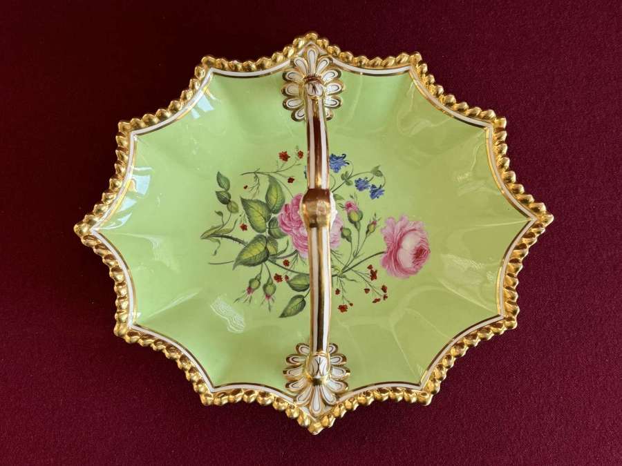 A Flight, Barr & Barr Worcester Porcelain Dessert Basket c.1820 - 30