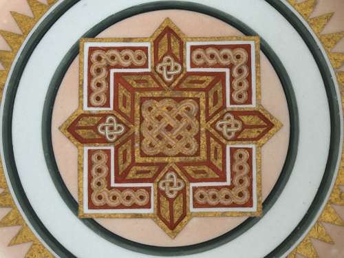 A rare Barr, Flight & Barr Worcester Celtic Design Dinner Plate c.1810