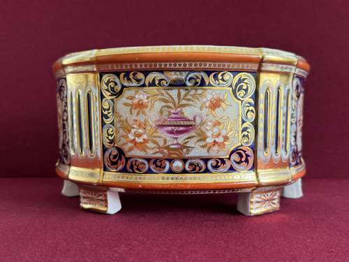 A Chamberlain Worcester Porcelain Bough Pot c.1800