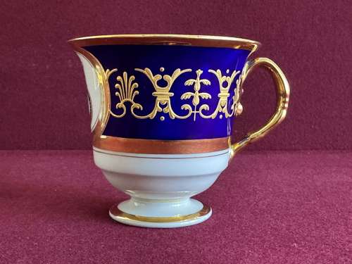 A Flight, Barr & Barr Worcester Porcelain Crested Coffee Cup & Saucer