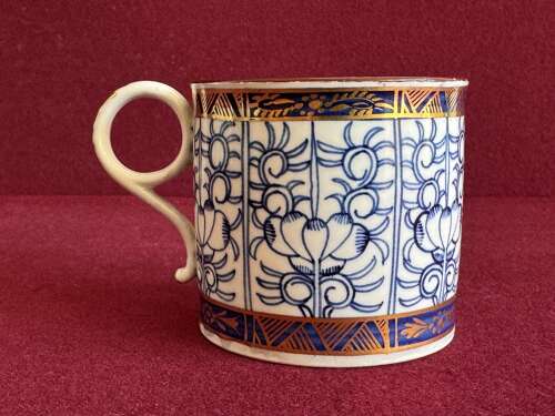 A Barr, Flight & Barr Worcester Coffee Can in Royal Lily Pattern
