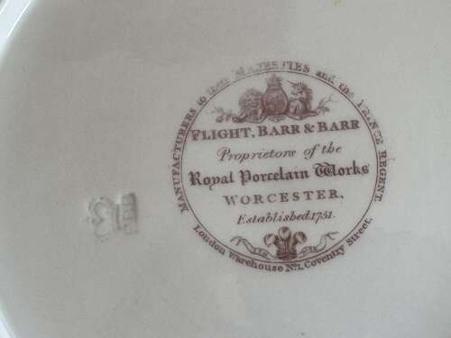 A Flight, Barr & Barr Worcester Porcelain Soup Plate c.1815 – 1820