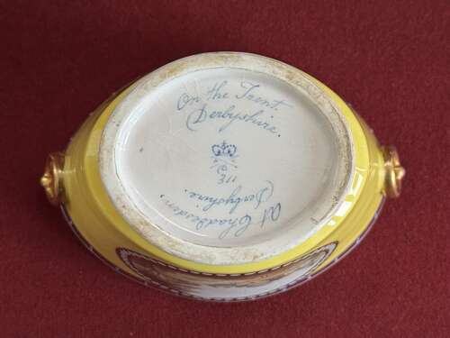A Derby Porcelain Sucrier in pattern 311 decorated by George Robertson c.1797