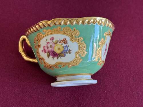 A Flight, Barr & Barr Worcester Porcelain Teacup & Saucer decorated by Samuel Astles