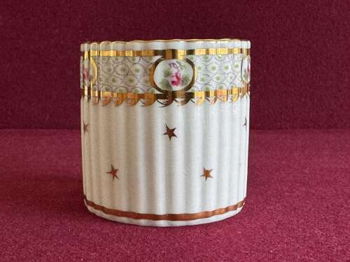 A rare New Hall Hard Paste Porcelain Coffee Can in pattern 183 c.1787 - 1792