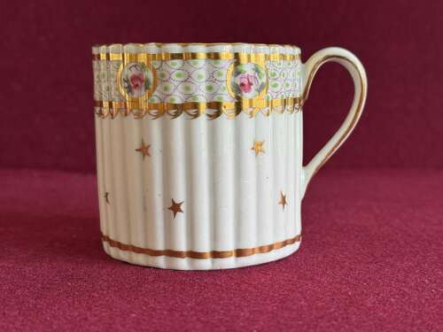 A rare New Hall Hard Paste Porcelain Coffee Can in pattern 183 c.1787 - 1792