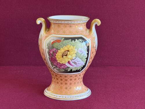 A Barr, Flight & Barr Worcester Porcelain Vase c.1804 - 1810