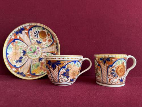 A Pinxton Porcelain Trio in pattern 342 c.1800