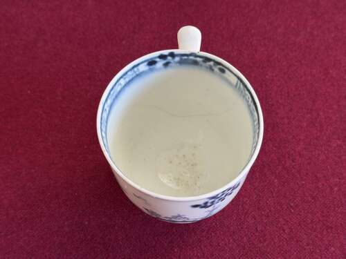 A Lowestoft Porcelain Coffee Cup c.1760 - 1770