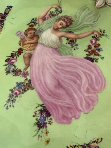 A Flight Barr & Barr Worcester Porcelain Basket decorated by Thomas Baxter c.1815 - 1819