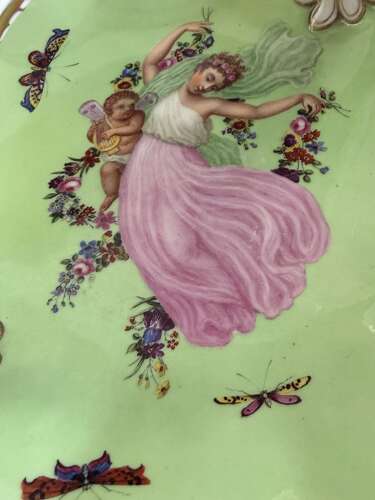 A Flight Barr & Barr Worcester Porcelain Basket decorated by Thomas Baxter c.1815 - 1819