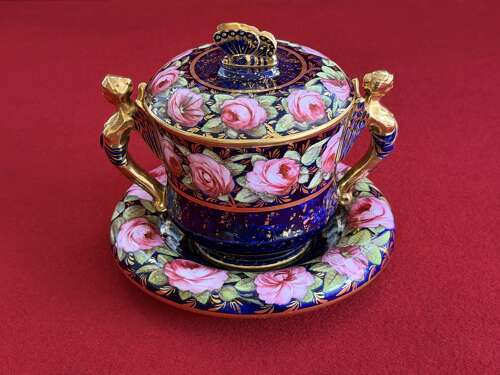 A Spode porcelain Image Handle Chocolate Cup in pattern 2573 c.1817
