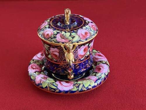 A Spode porcelain Image Handle Chocolate Cup in pattern 2573 c.1817