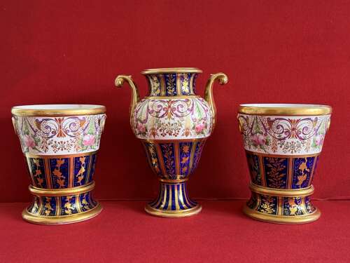 A very rare Spode Porcelain Garniture decorated in pattern 407 c.1805