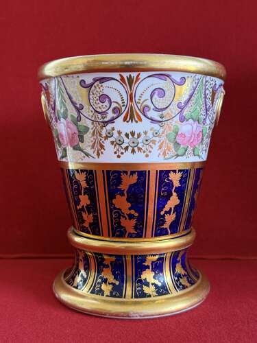 A very rare Spode Porcelain Garniture decorated in pattern 407 c.1805