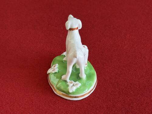 A small Chamberlain Worcester Porcelain model of a dog c.1847 - 1852